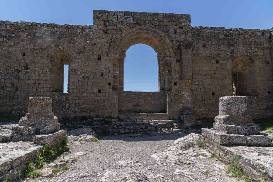 Huesca - Loarre - castillo de Loarre 42.jpg